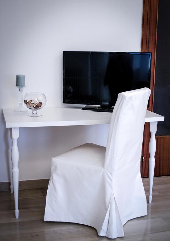 טאראנטו Castello Aragonese Suites חדר תמונה